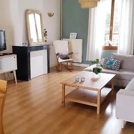 De La Croisette Hébergement de vacances Sommeilles