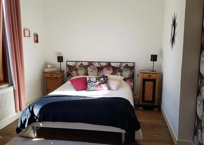 De La Croisette Sommeilles